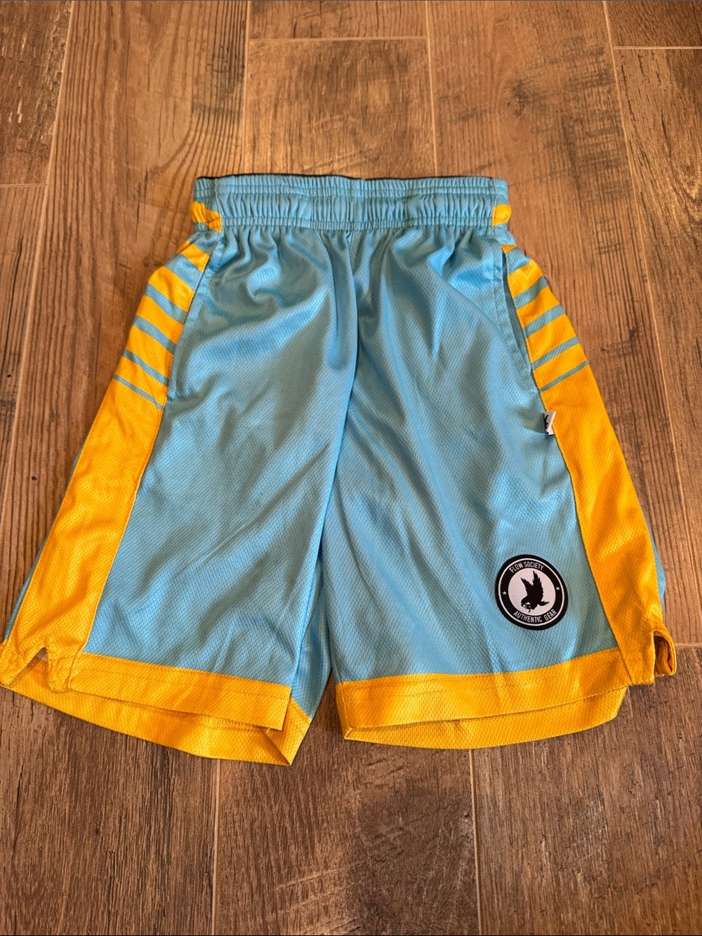 Flow Society Light Blue & Yellow Athletic Mesh Boys Shorts Size Small